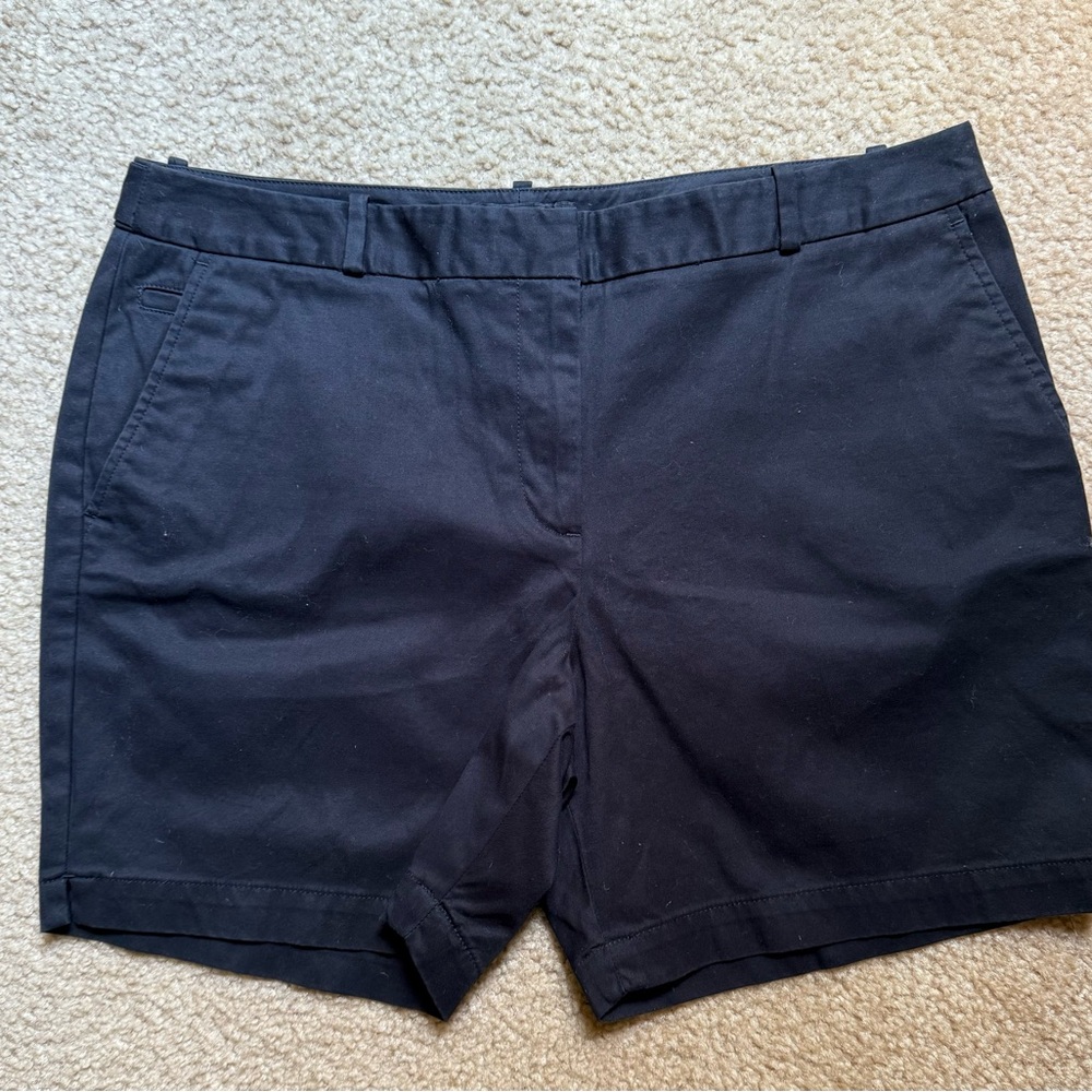 Talbots Classic Black Petite Shorts